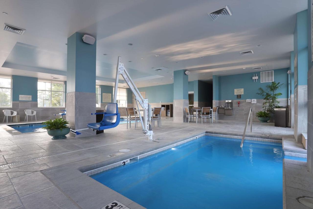 Hampton Inn & Suites Manistee, Mi Екстериор снимка