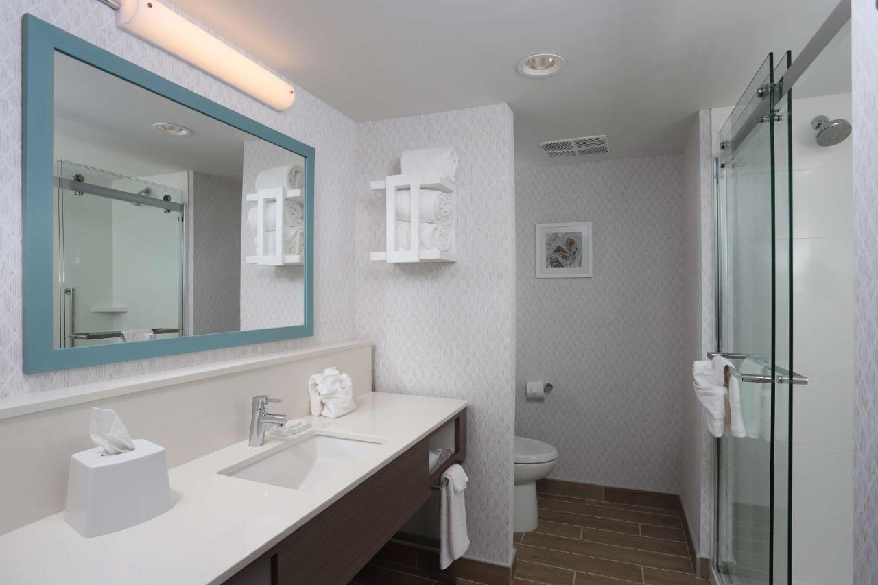 Hampton Inn & Suites Manistee, Mi Екстериор снимка