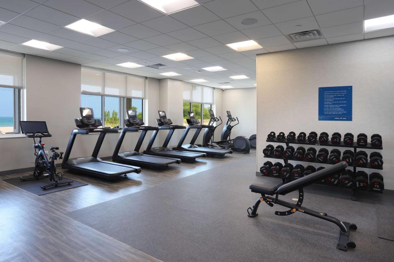 Hampton Inn & Suites Manistee, Mi Екстериор снимка