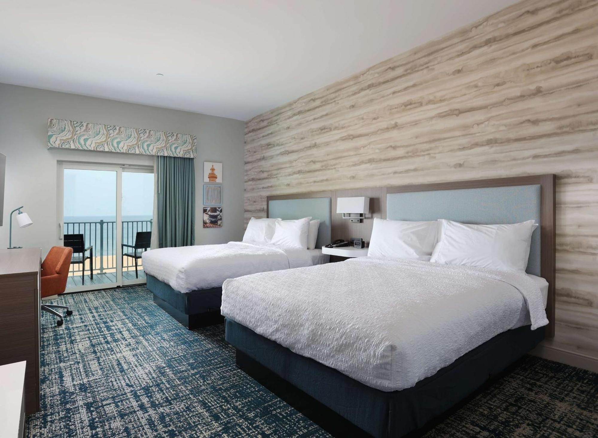 Hampton Inn & Suites Manistee, Mi Екстериор снимка