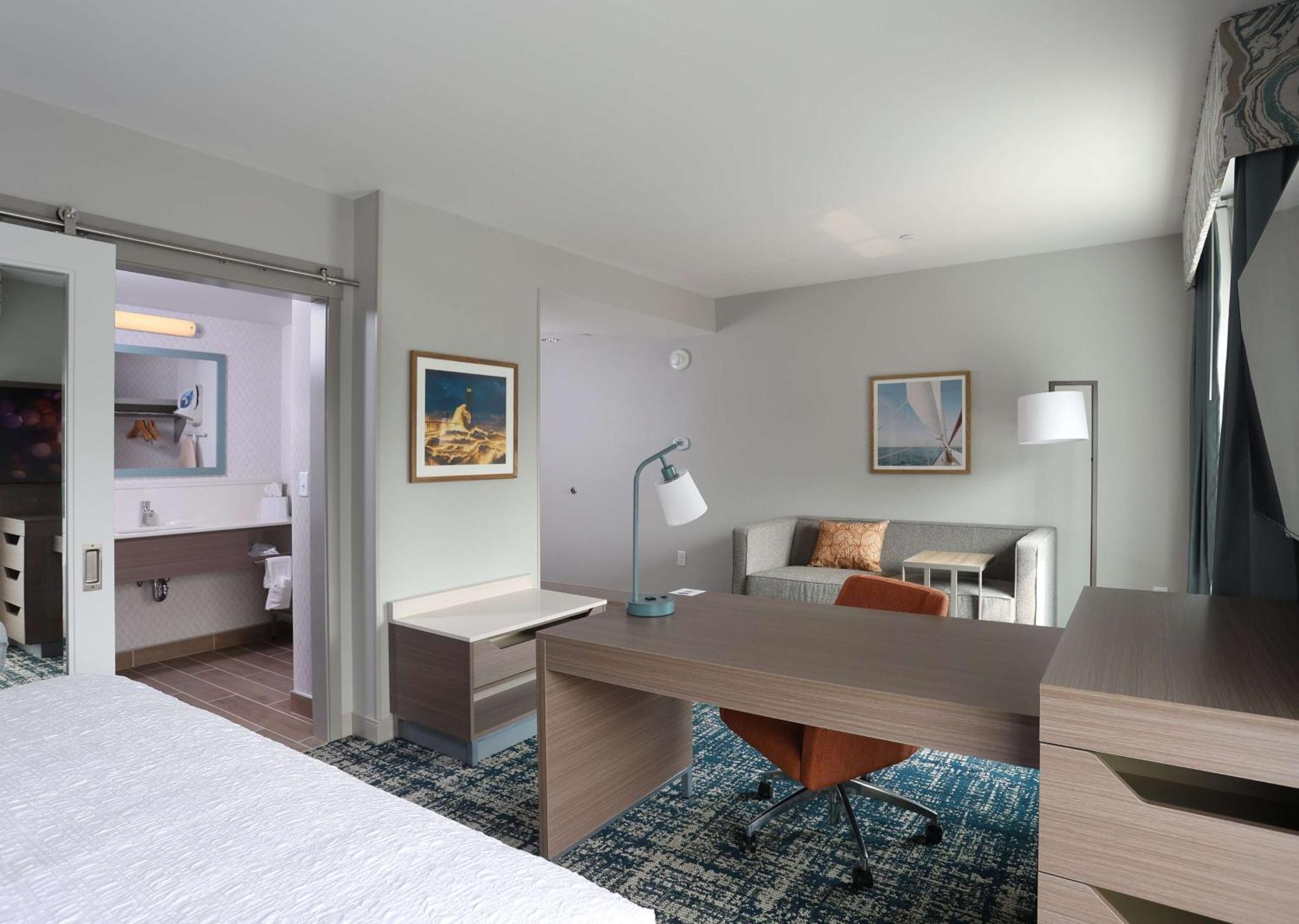 Hampton Inn & Suites Manistee, Mi Екстериор снимка