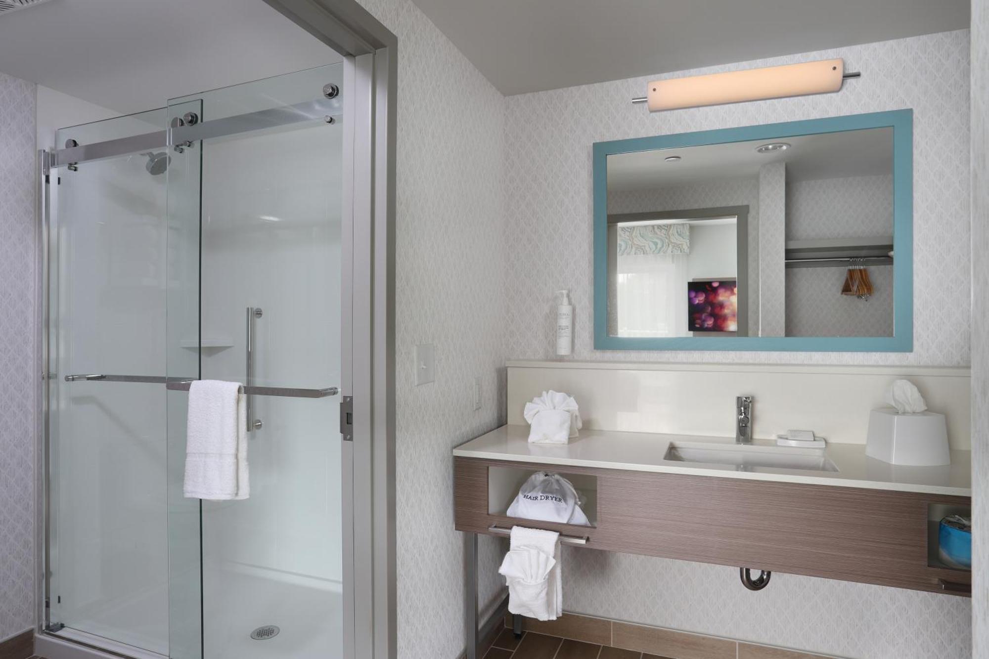 Hampton Inn & Suites Manistee, Mi Екстериор снимка